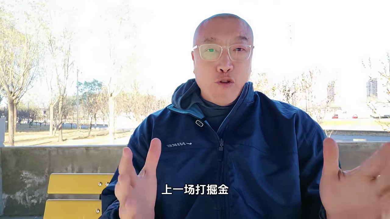 马健:湖人进攻端对不上&防守端处处漏人 必须立刻调整